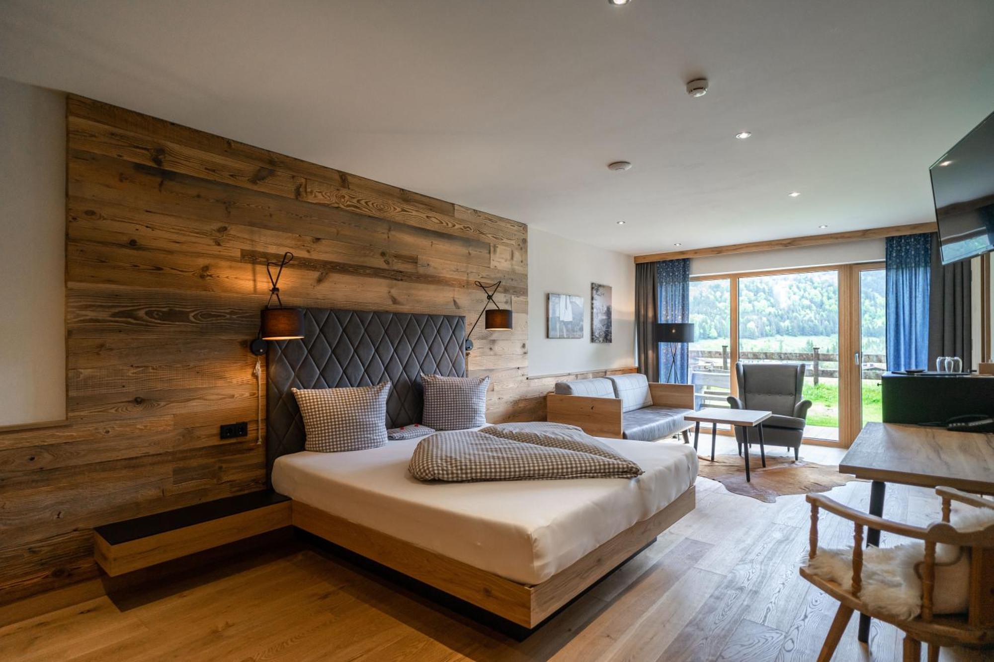Hotel Landhaus Tirolerherz Sankt Ulrich am Pillersee Zimmer foto